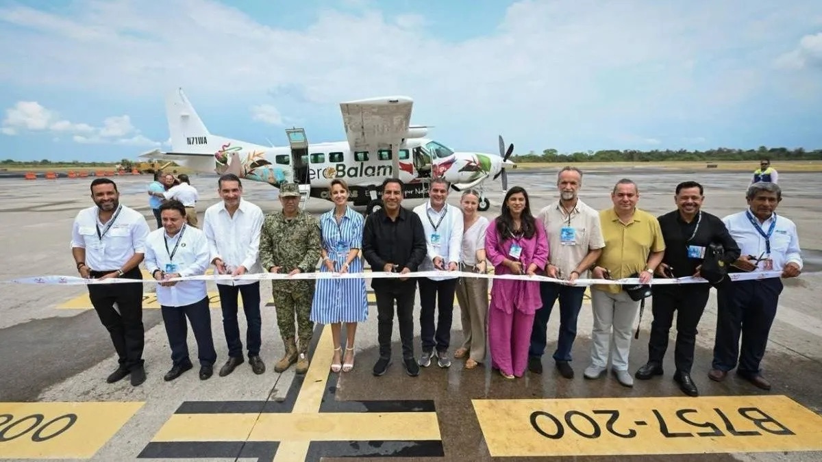 Eduardo Ramírez inaugura AeroBalam, puente aéreo para el turismo