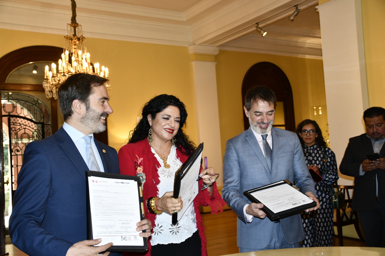 Firman Secretaría de Turismo de la CDMX y el país vasco Memorándum de Entendimiento en materia turística