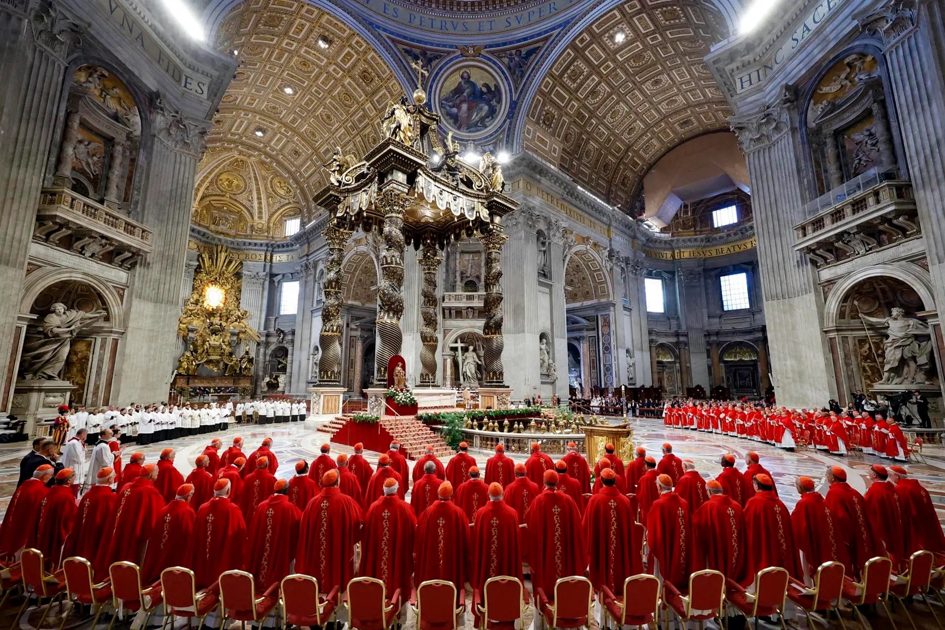 Ya están en Roma los cardenales que elegirán al nuevo papa