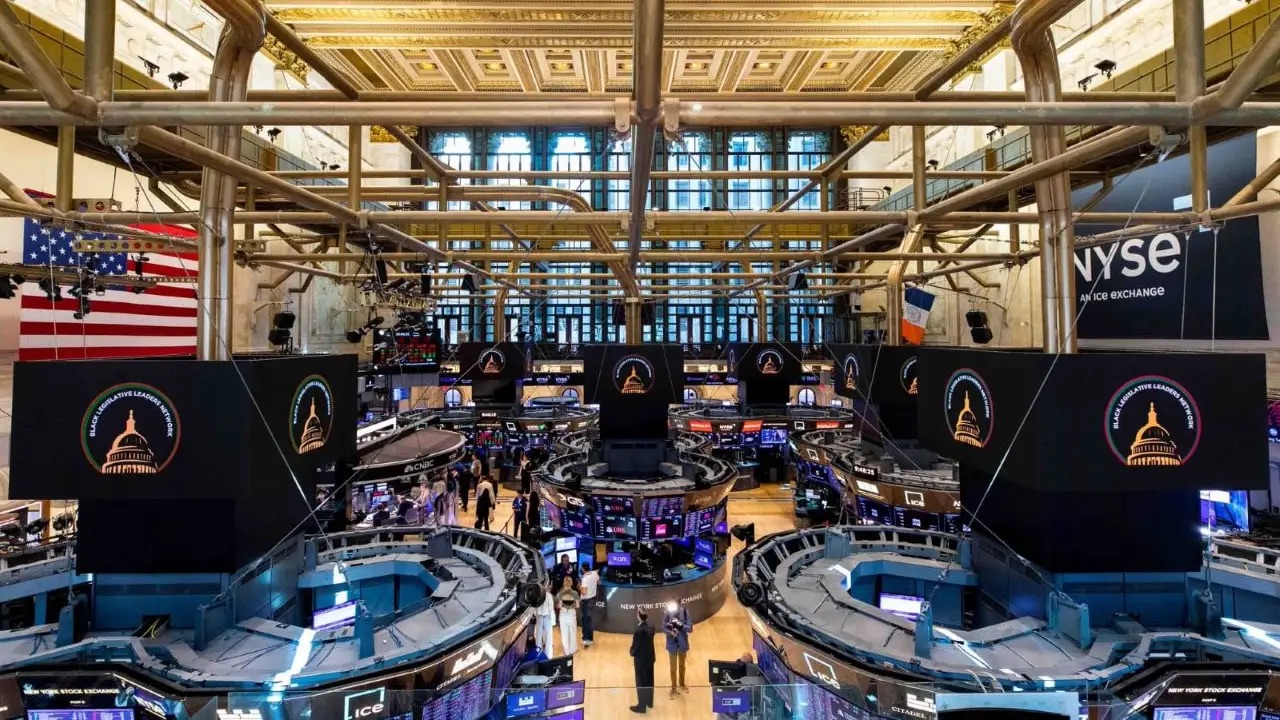 La bolsa de Nueva York sube con fuerza