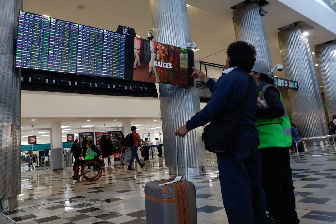 Aumentará 30% turismo colombiano en CDMX tras nuevo vuelo a Cali