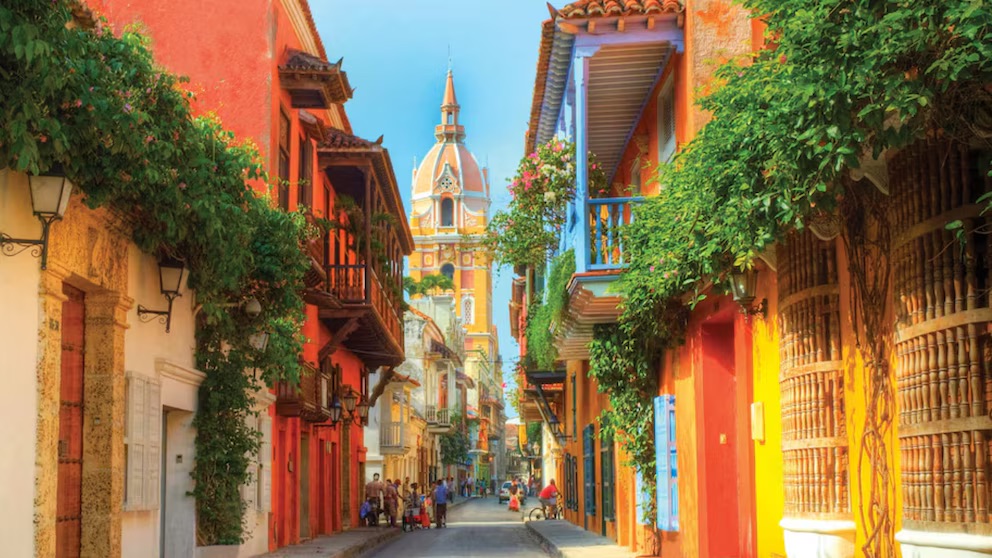 Millones de turistas ponen a prueba la capacidad de Cartagena