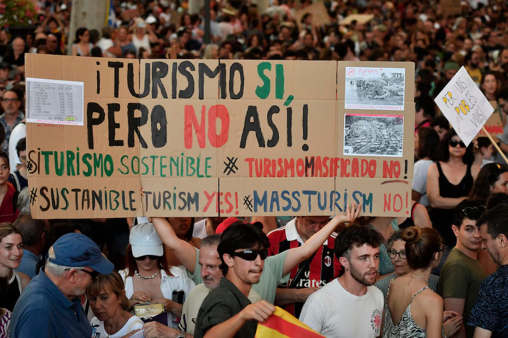Advierten de las manifestaciones en Mallorca contra el turismo masivo