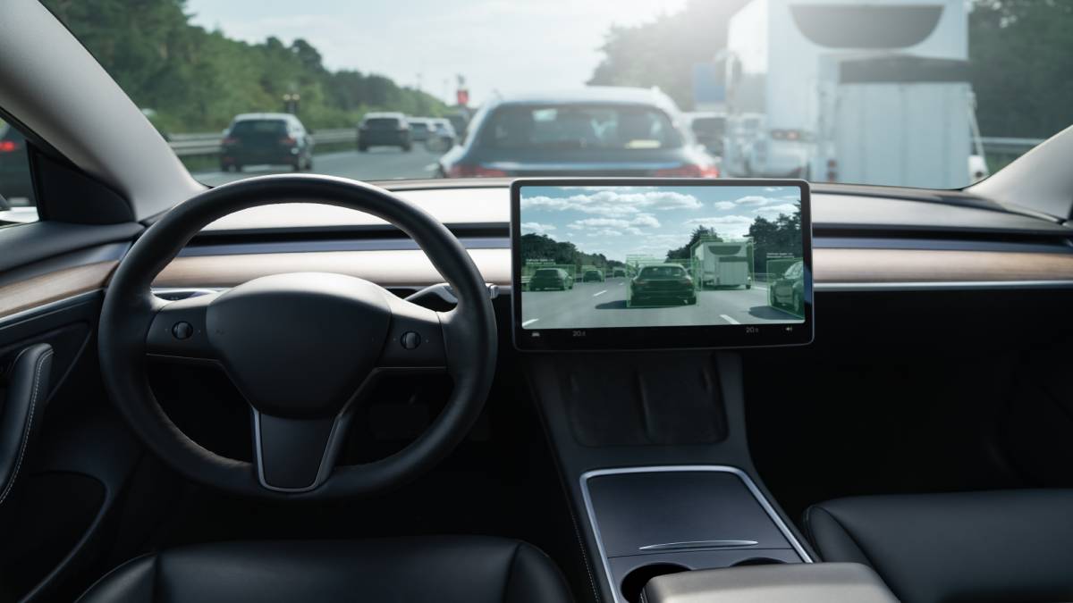 Tesla lanza su taxi sin conductor en Texas