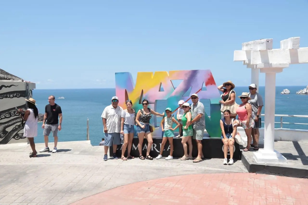 Secretaría de Turismo señala que Mazatlán está lleno de turistas este verano
