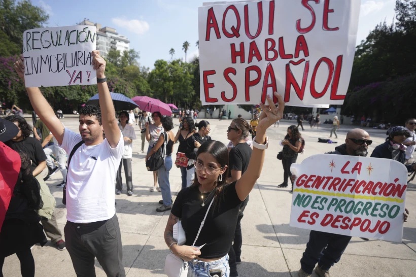 Protestan contra el turismo masivo en Ciudad de México