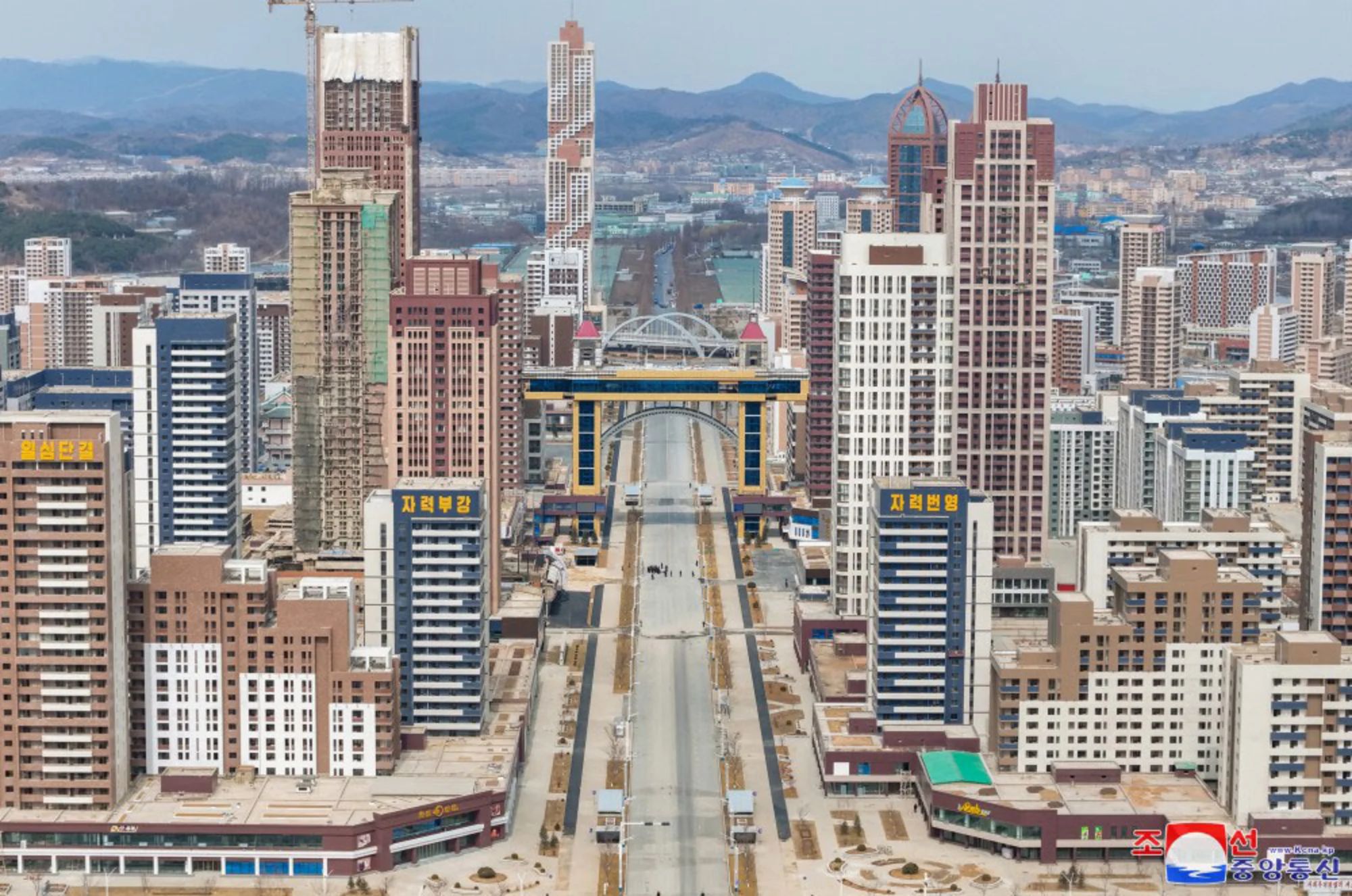 Kim Jon-un visita gigantesco resort para impulsar el turismo