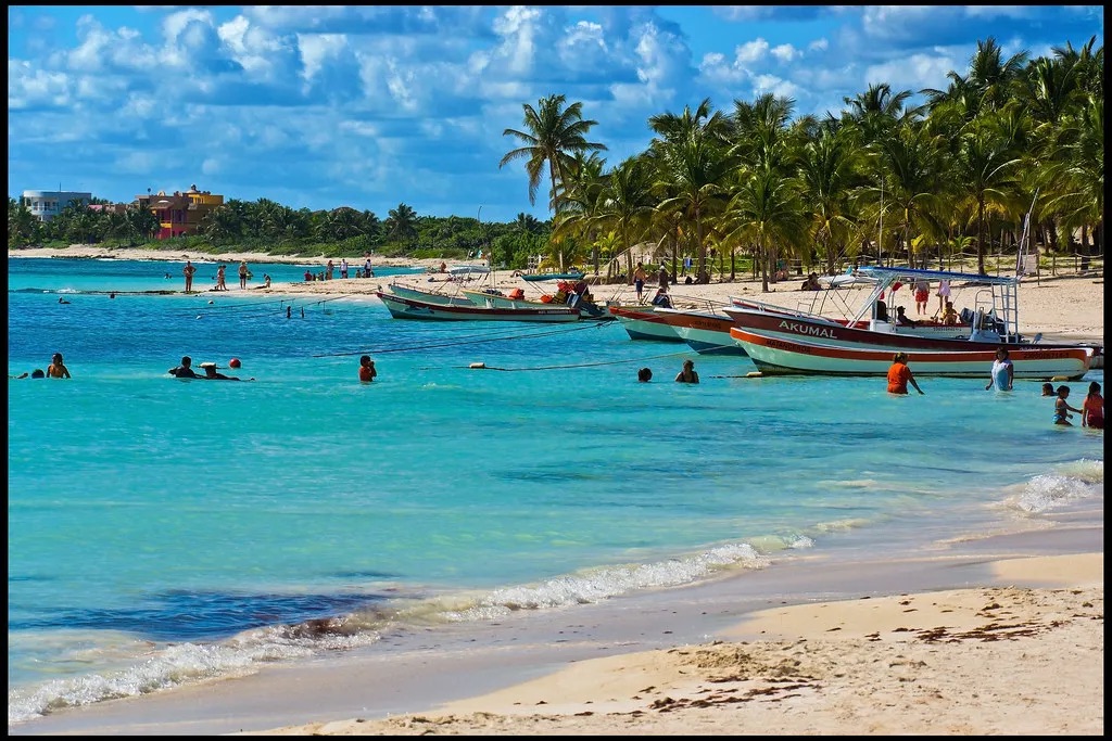 Playas de Quintana Roo se preparan para recibir a visitantes