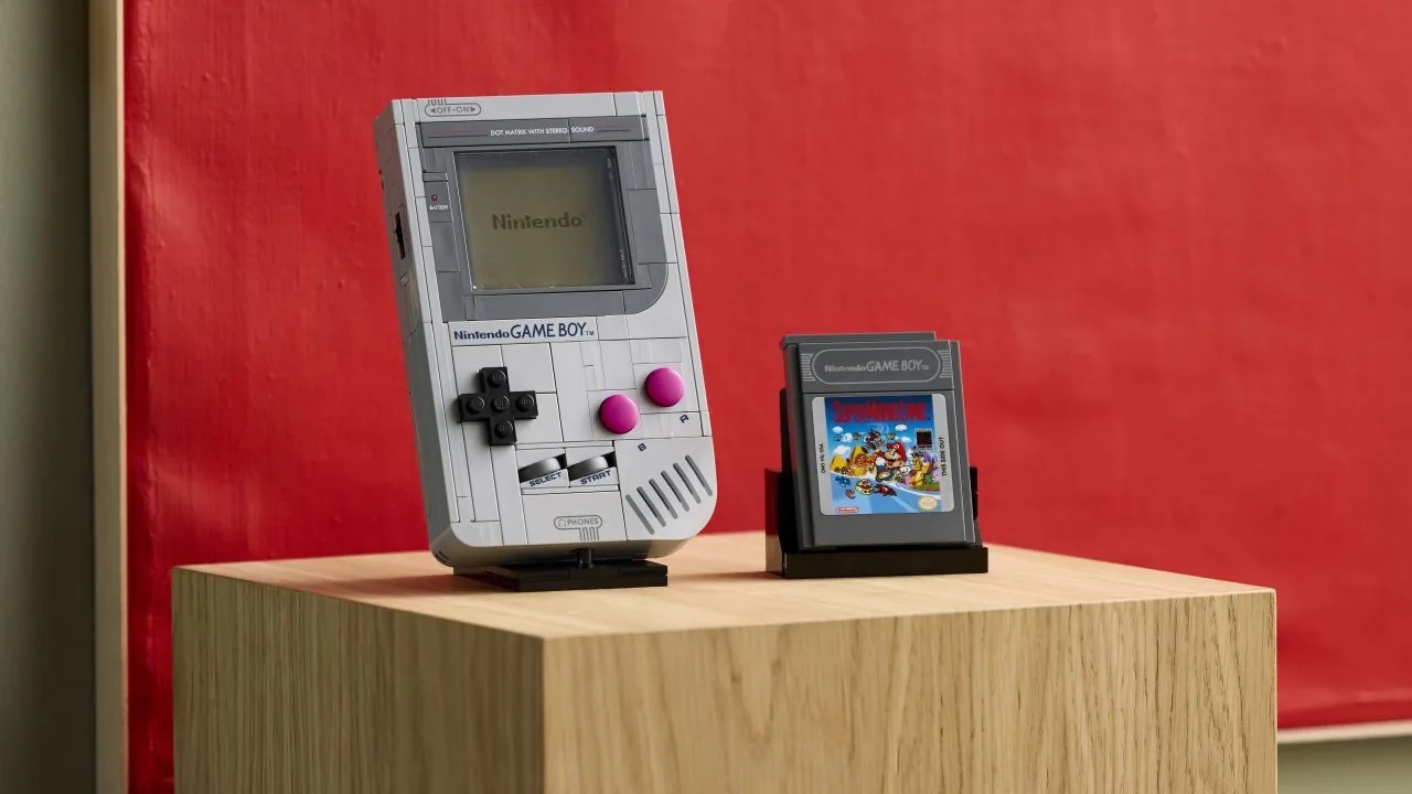 LEGO revive el Game Boy con réplica real