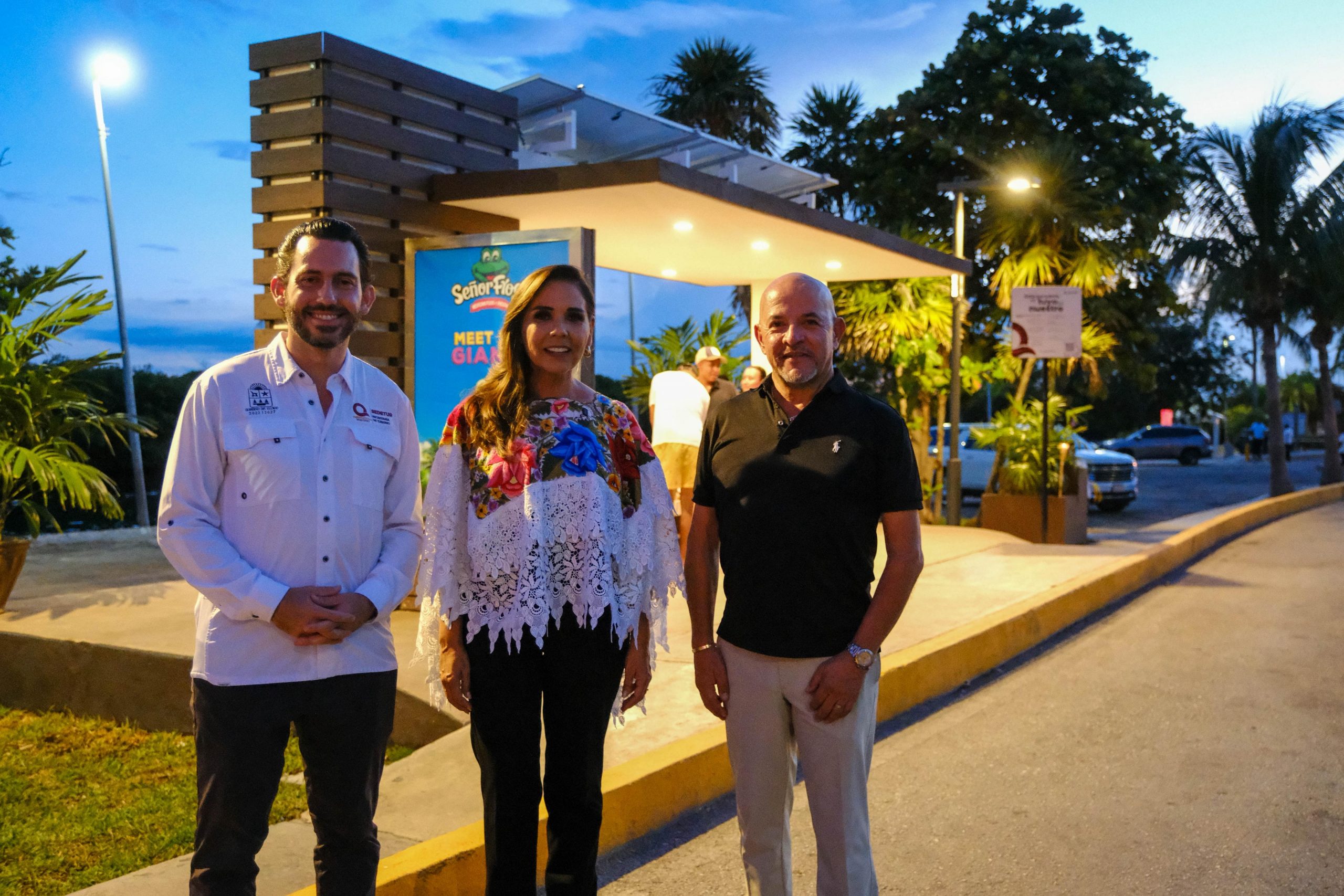Supervisa Mara Lezama modernización de paraderos en la zona hotelera de Cancún