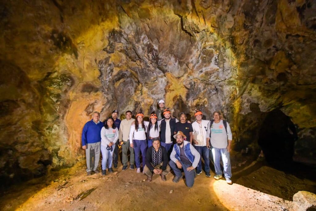 Gobierno de Oaxaca y Fonatur delinean acciones clave para fortalecer el turismo en la Sierra de Juárez