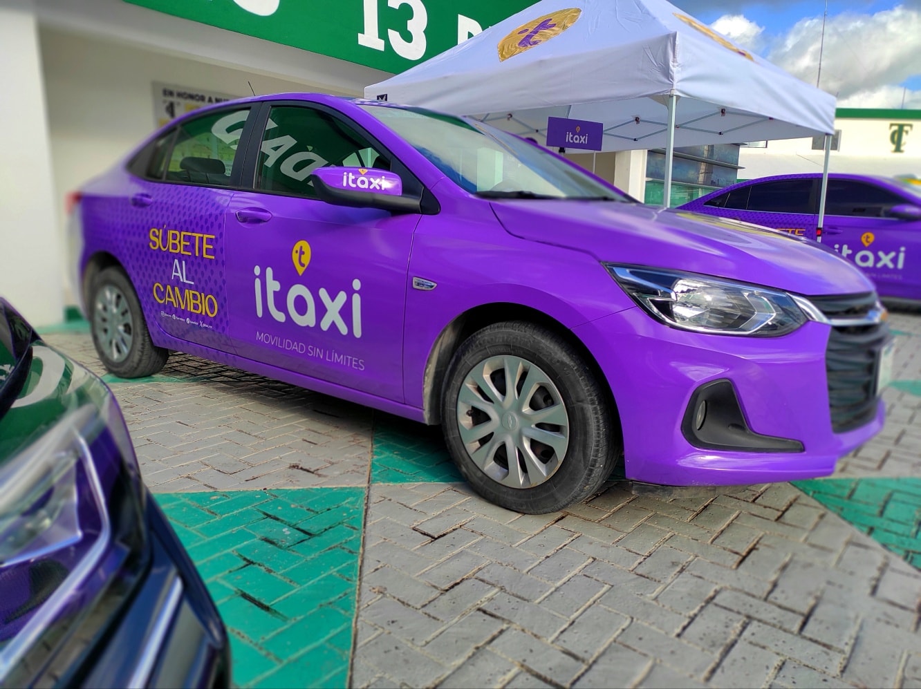 Inicia operaciones ITaxi en Cancún con tarifa base de 50 pesos y planes de expansión nacional