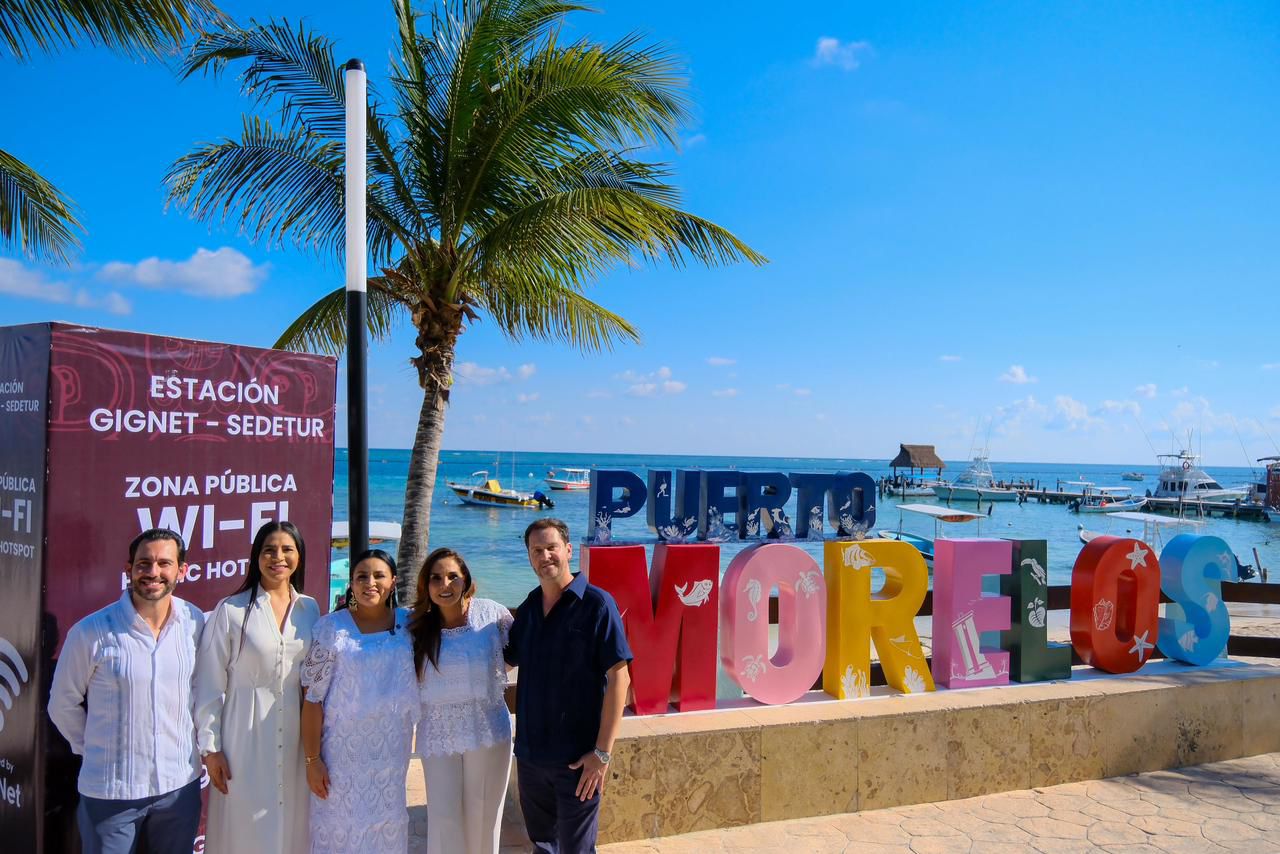 Inauguran módulos de internet público de alta velocidad en Puerto Morelos