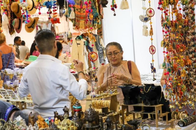 Expo TlaquepArte llega a Mérida con artesanos de 16 países