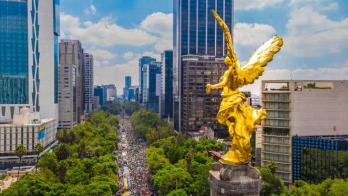 CDMX busca Récord Guinness con la ola más grande del mundo