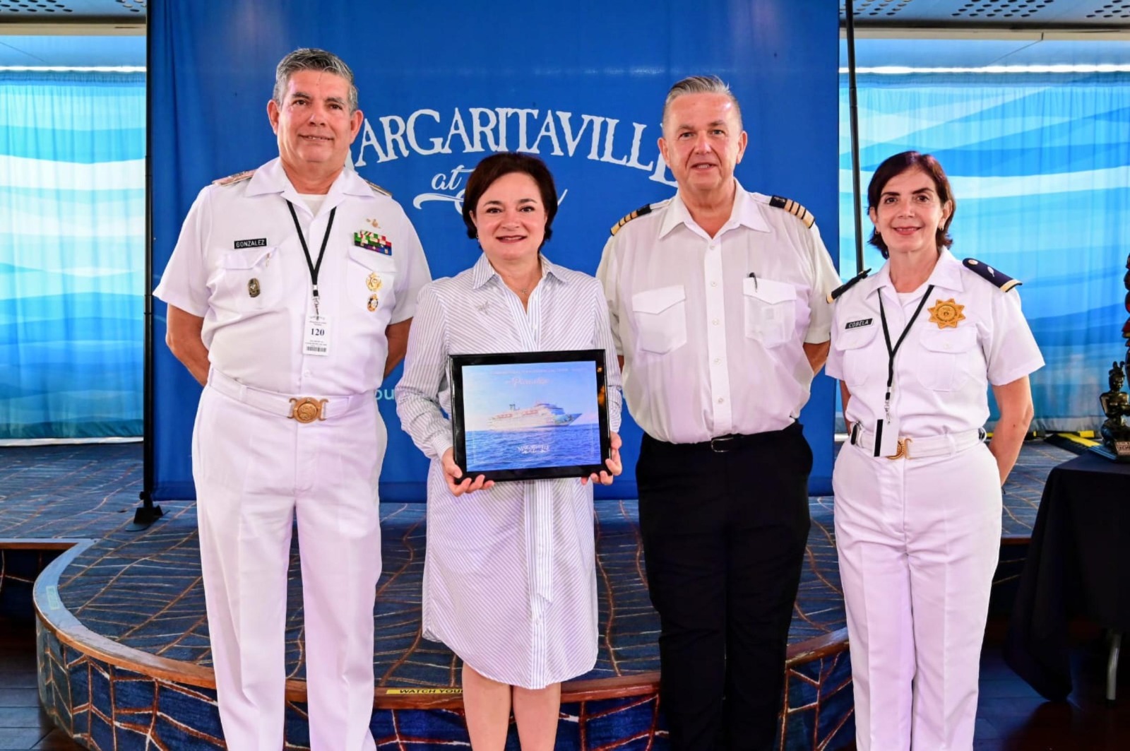 Arribo histórico fortalece turismo en Cozumel